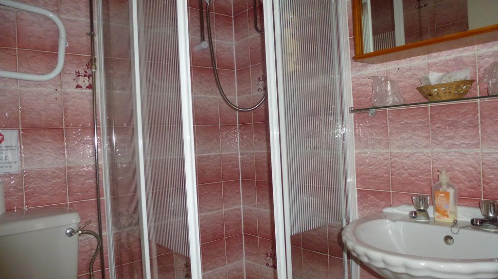 Whitehall Guest House Colwyn Bay Luaran gambar